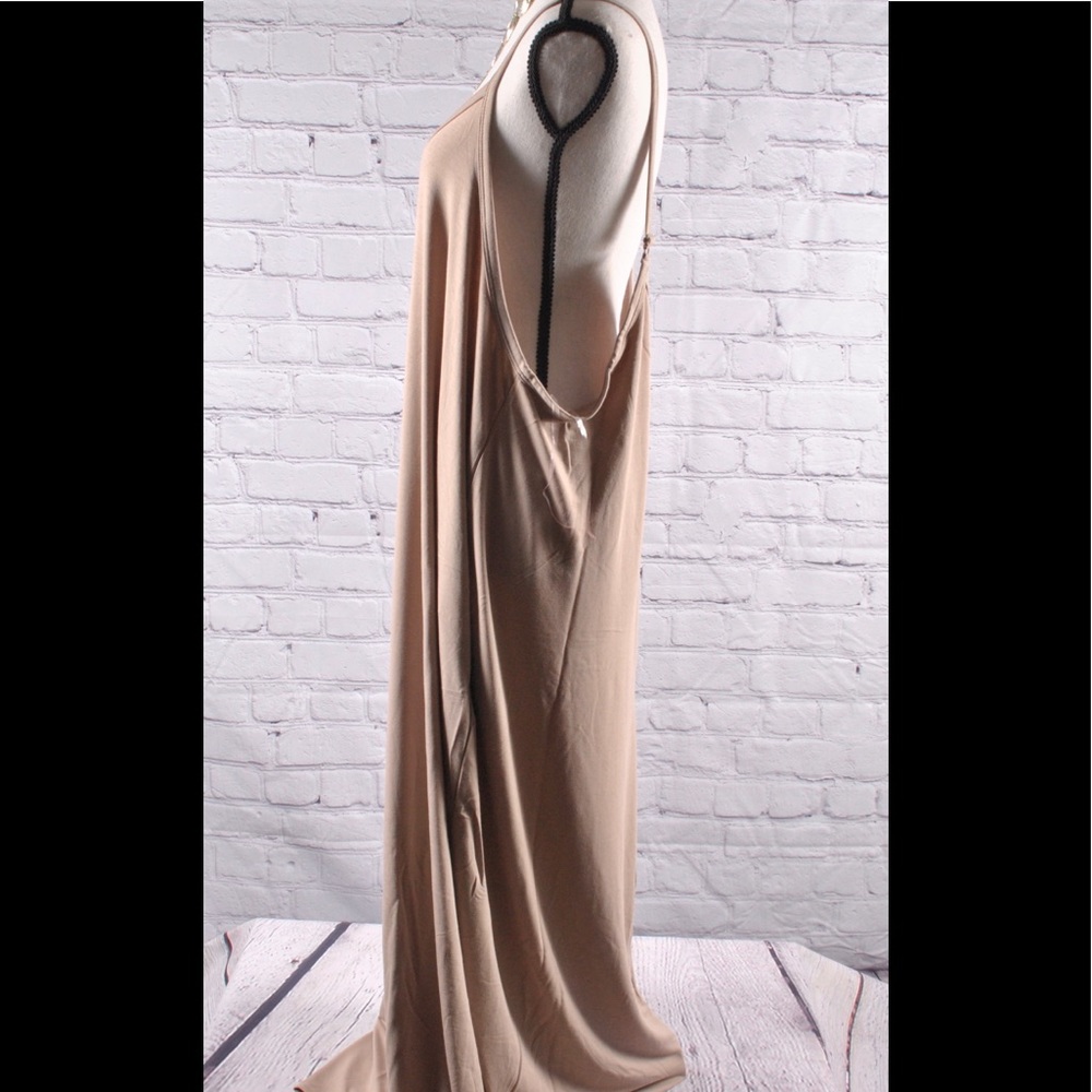V- Neck Maxi Cami Mocha Maxi Plus Size Various - Picture 3 of 9